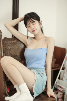 YSL水蜜桃86满十八岁还能用吗