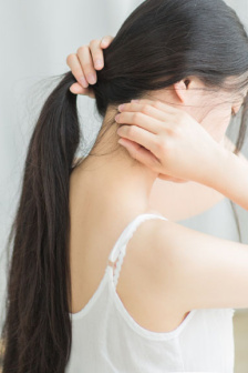 《少妇精油按摩》无码